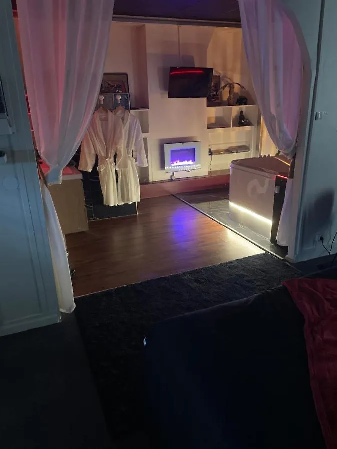 Jacuzzi 9Em Apartment Paris France