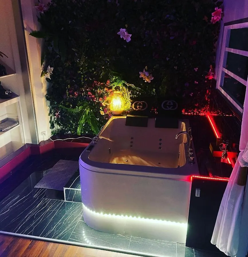 Jacuzzi 9Em Apartment Paris 0*,